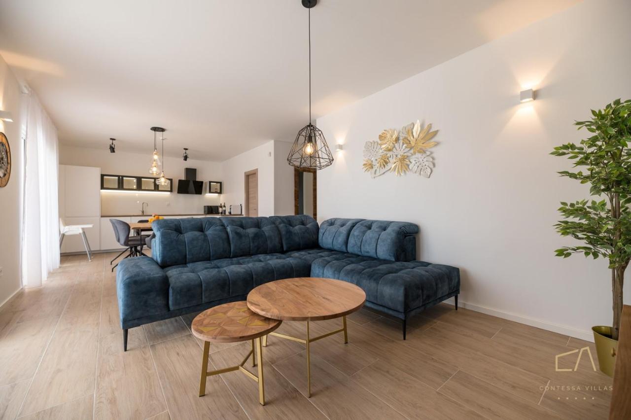 Luxury Apartments Loma Sveti Vid-Miholjice Kültér fotó